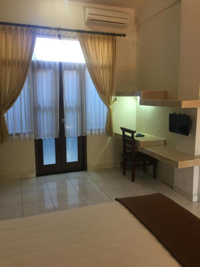 Pakerisan East Mansion Hotel Dempasar Exterior foto