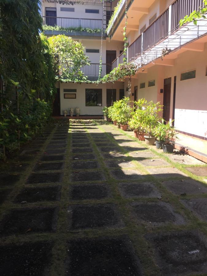 Pakerisan East Mansion Hotel Dempasar Exterior foto